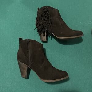 Bongo Willow Black Suede Fringe Ankle Boots Women’s Size 8.5 Block Heel Zip